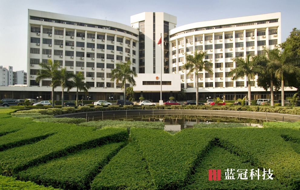 政府的大力支持